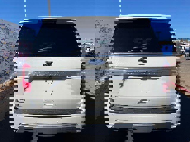 Certified 2021 Ford Expedition Platinum image 4