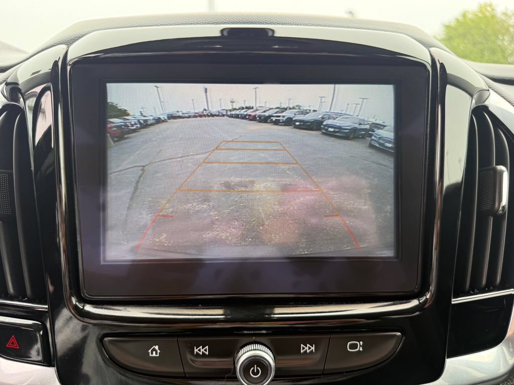 Used 2019 Chevrolet Traverse LT FWD image 27