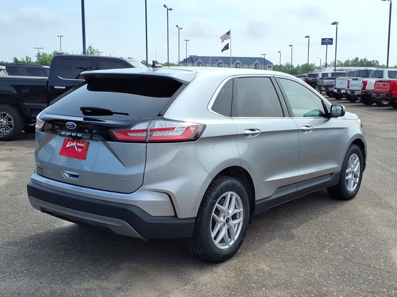 Certified 2024 Ford Edge SEL AWD/4WD image 6