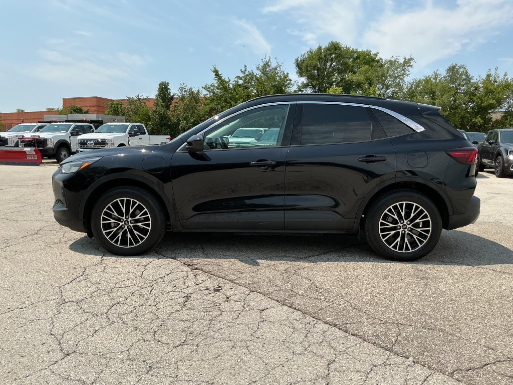 Certified 2023 Ford Escape SE FWD image 2