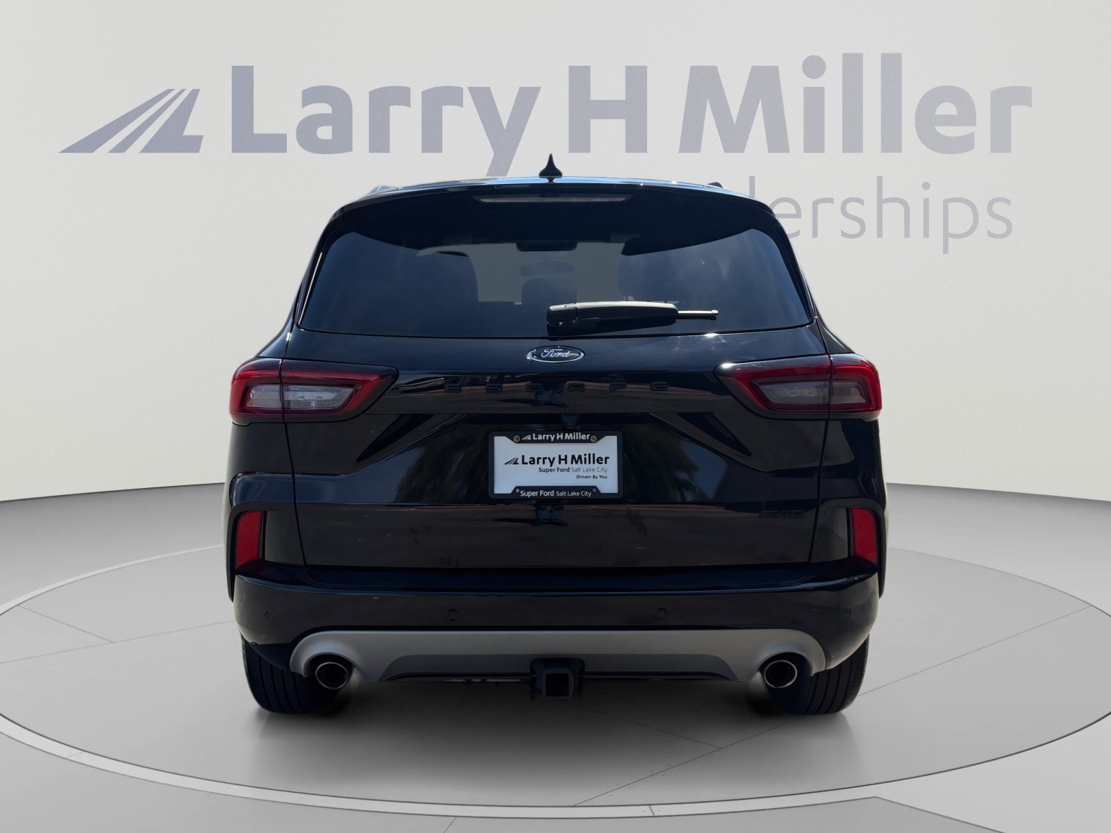 Certified 2024 Ford Escape ST-Line w/ Tech Pack #1 AWD/4WD image 4