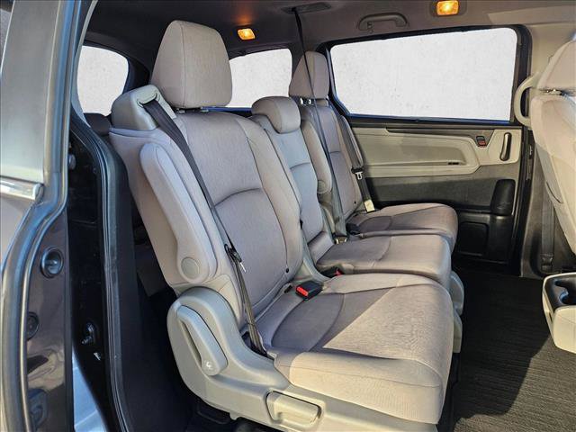 Used 2018 Honda Odyssey EX image 17