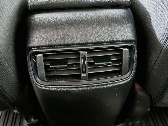 Used 2020 Honda CR-V LX image 29