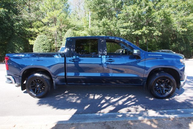 Used 2020 Chevrolet Silverado 1500 LT w/ All-Star Edition AWD/4WD image 9