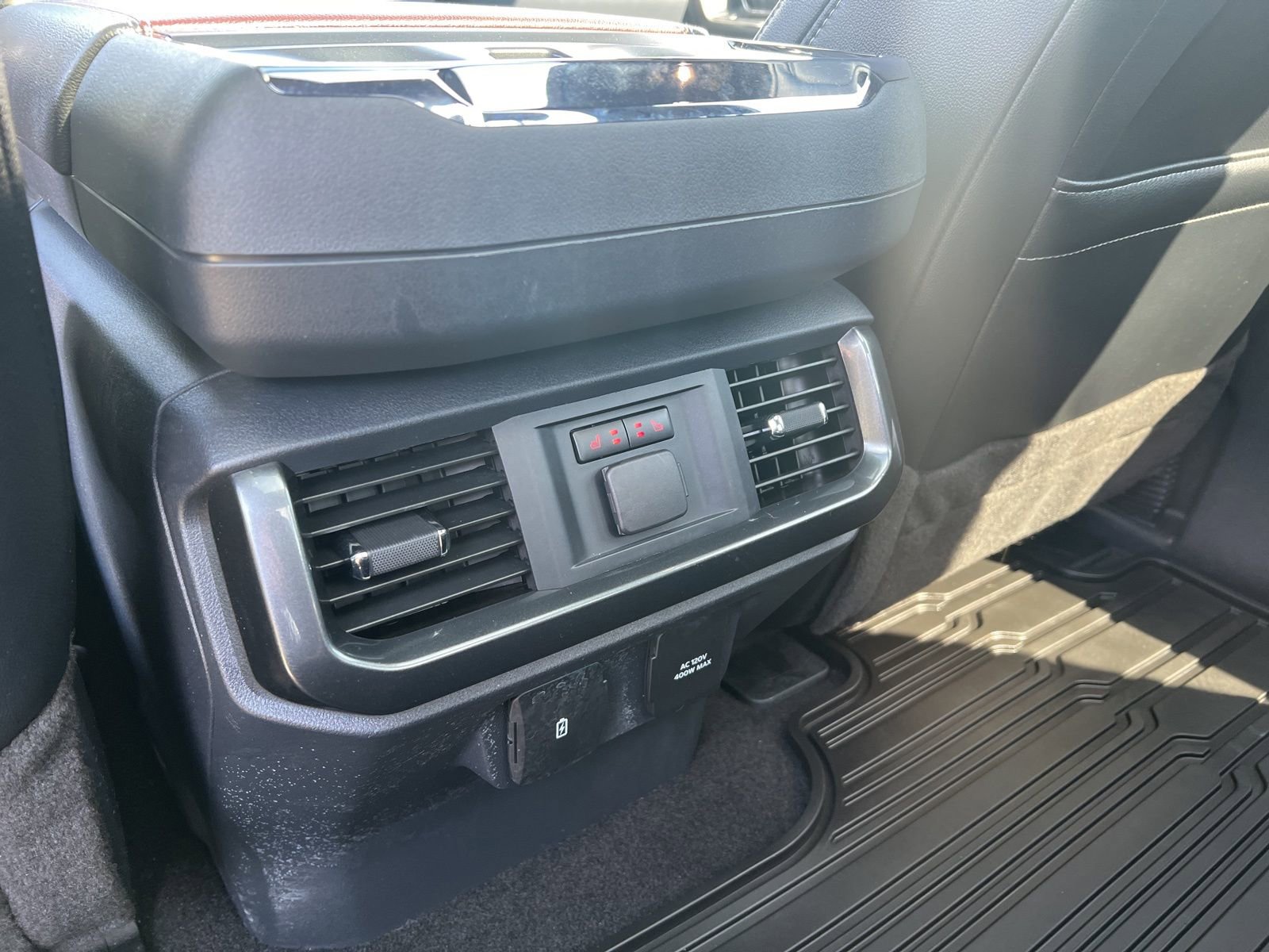 Certified 2022 Ford F150 Lariat w/ Equipment Group 502A High image 15