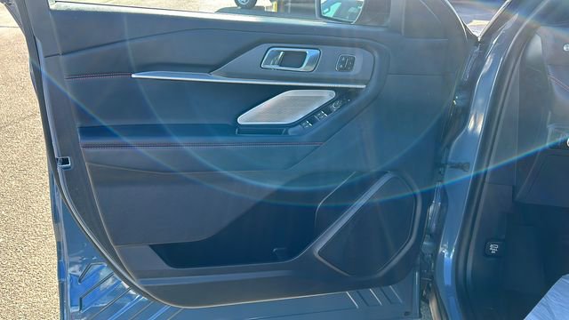 Certified 2025 Ford Explorer ST image 17