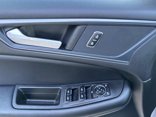 Certified 2024 Ford Edge SE image 21