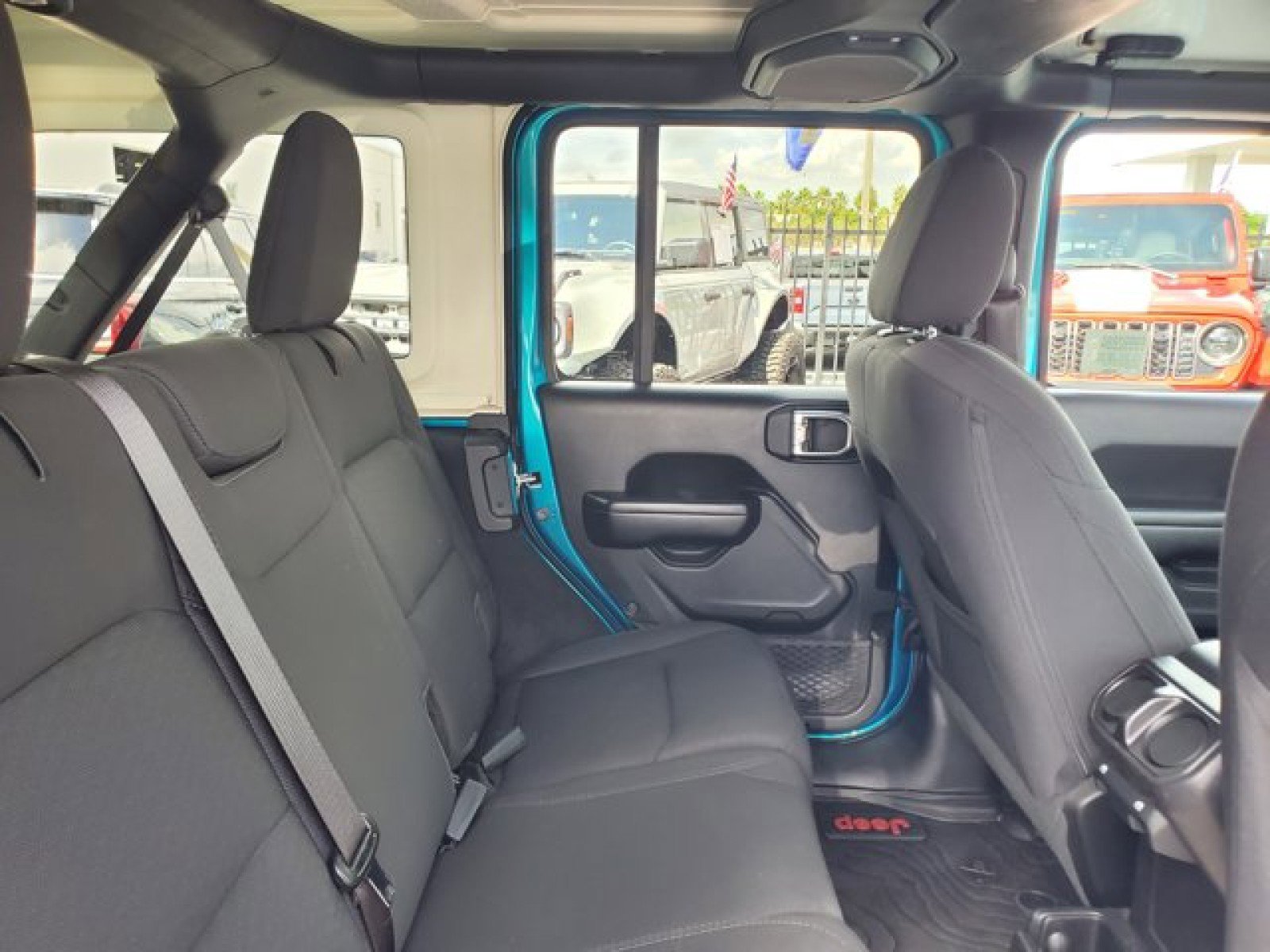 Used 2020 Jeep Wrangler Unlimited Sport S image 31