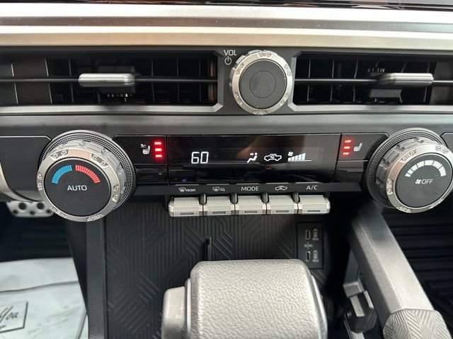 Used 2024 Toyota Tacoma TRD Sport AWD/4WD image 68