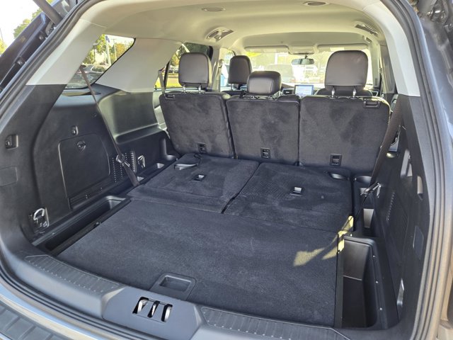 Certified 2024 Ford Explorer XLT w/ Equipment Group 202A RWD image 27