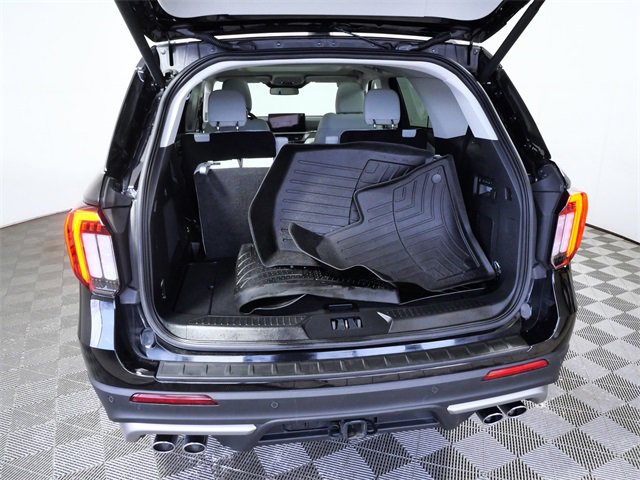 Certified 2025 Ford Explorer Platinum w/ Ultimate Package image 9