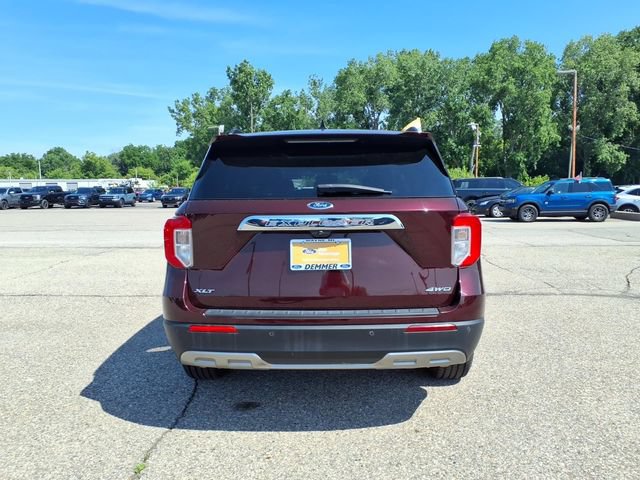 Certified 2022 Ford Explorer XLT w/ Equipment Group 202A AWD/4WD image 6