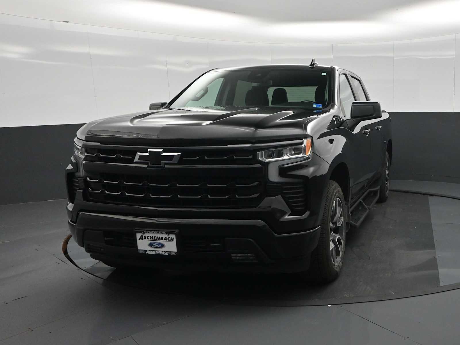 Used 2023 Chevrolet Silverado 1500 RST AWD/4WD image 5
