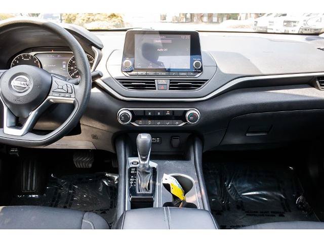Used 2022 Nissan Altima 2.5 SV FWD image 14