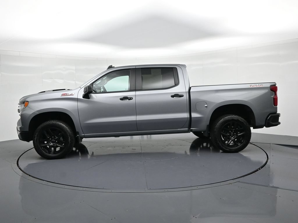 Used 2024 Chevrolet Silverado 1500 LT Trail Boss w/ Convenience Package II AWD/4WD image 9
