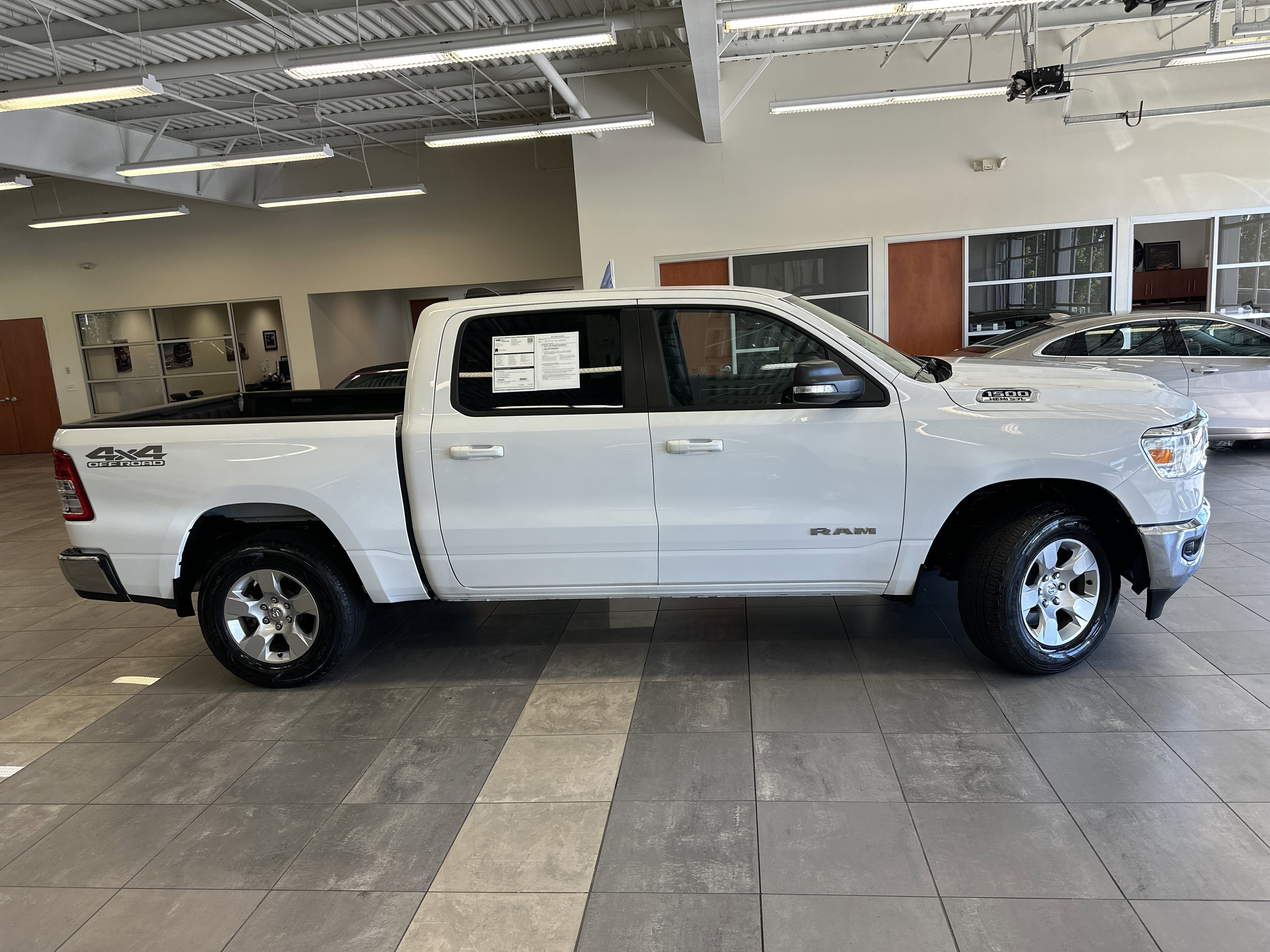 Used 2022 RAM 1500 Big Horn image 6