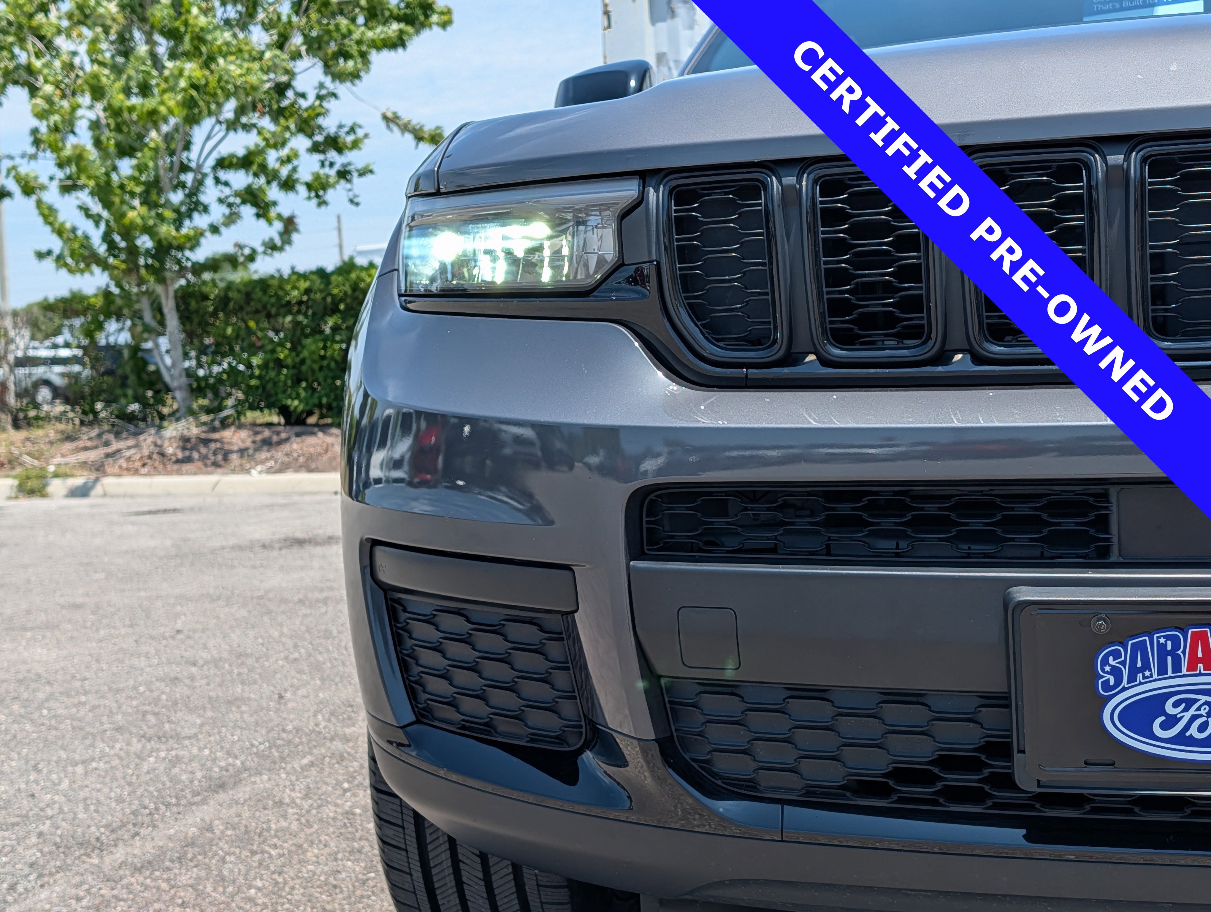 Used 2021 Jeep Grand Cherokee L Laredo AWD/4WD image 9