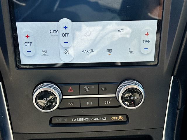 Certified 2022 Ford Edge Titanium image 15