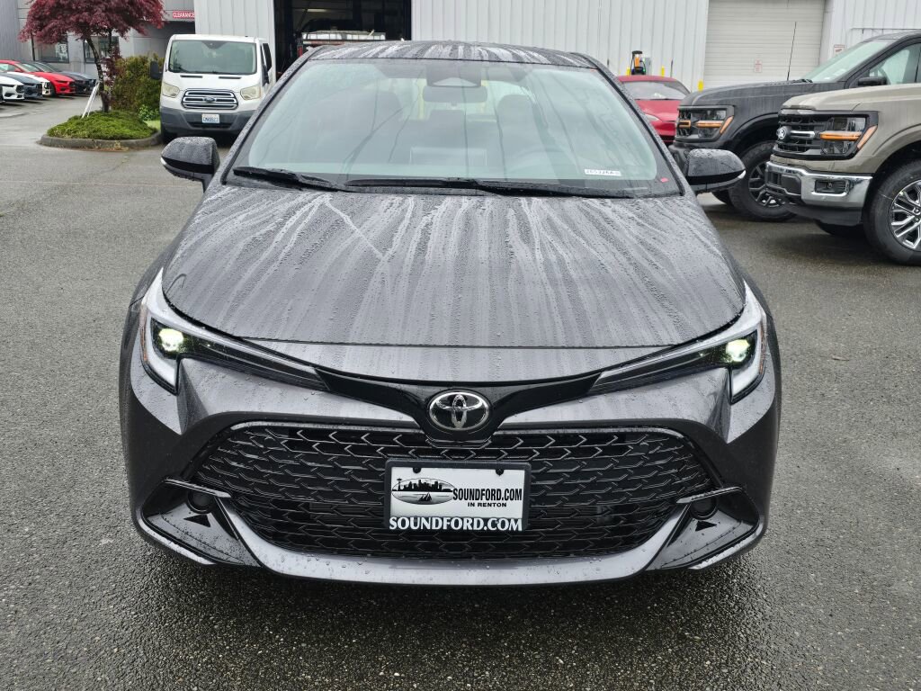 Used 2026 Toyota Corolla SE FWD image 2
