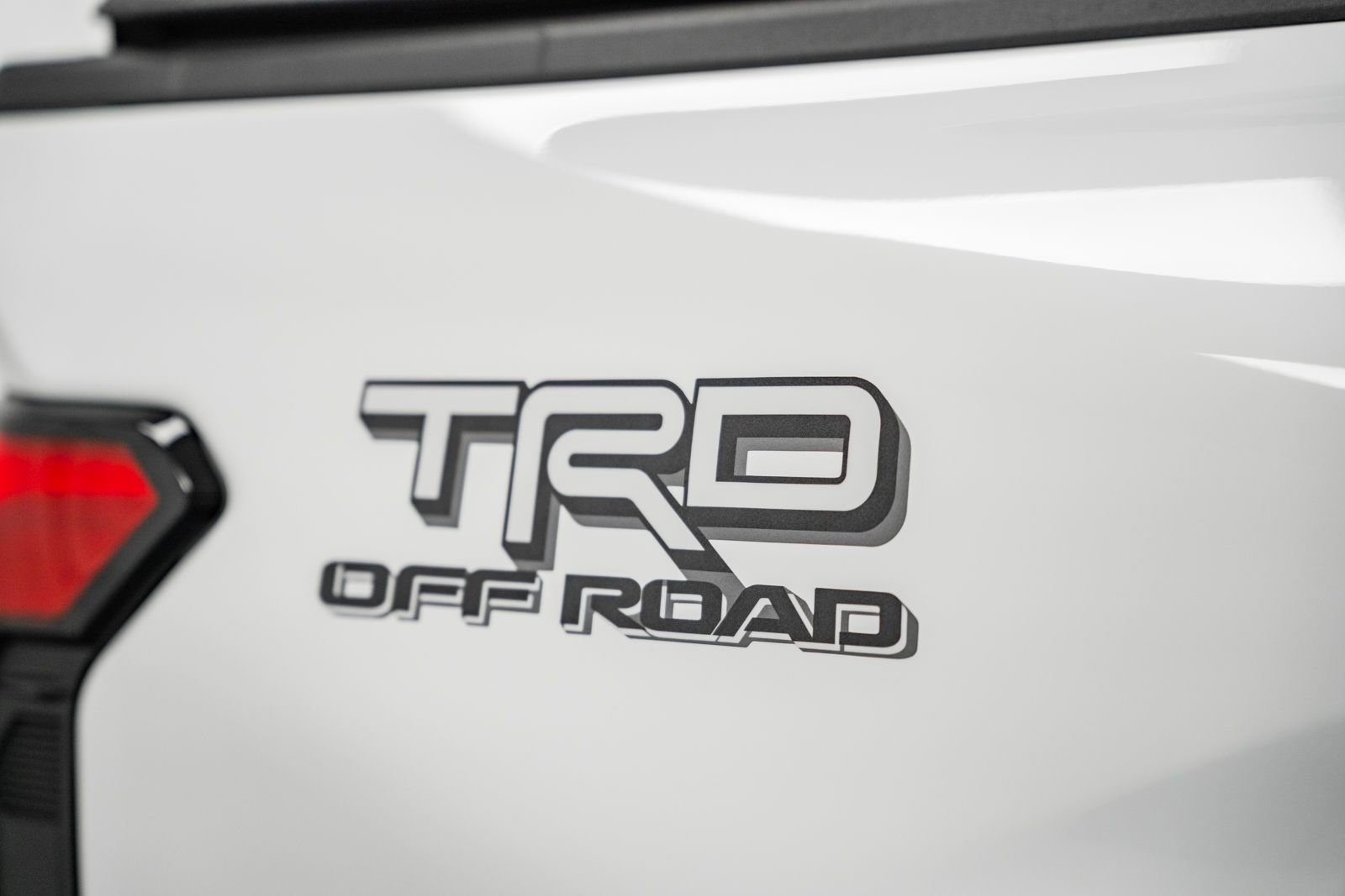 Used 2024 Toyota Tacoma TRD Off-Road image 17