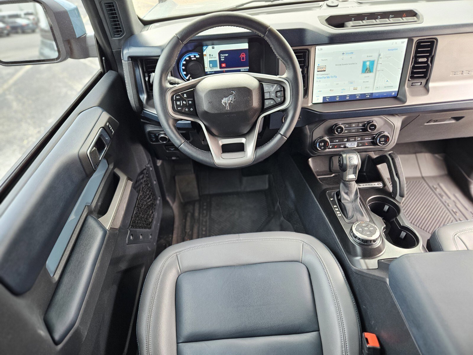 Certified 2023 Ford Bronco Outer Banks w/ Sasquatch Package image 13