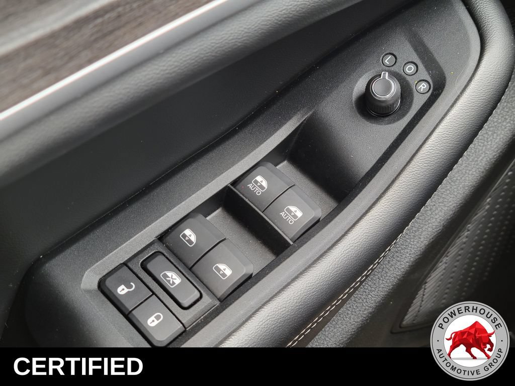 Used 2023 Jeep Grand Cherokee Limited w/ Luxury Tech Group II RWD image 27