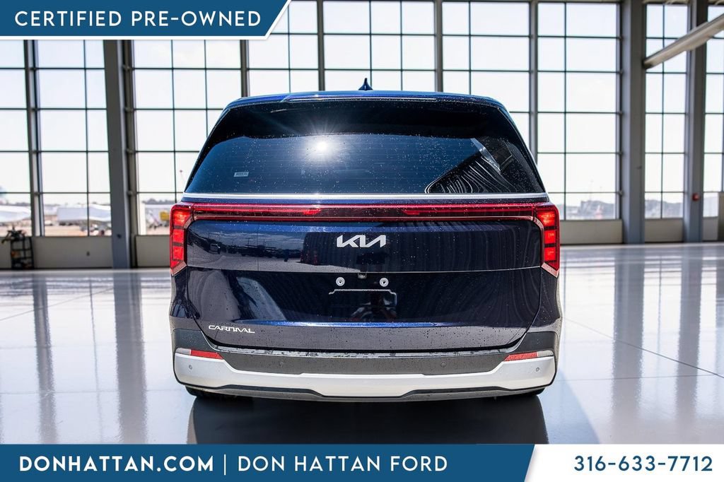 Used 2025 Kia Carnival FWD image 26