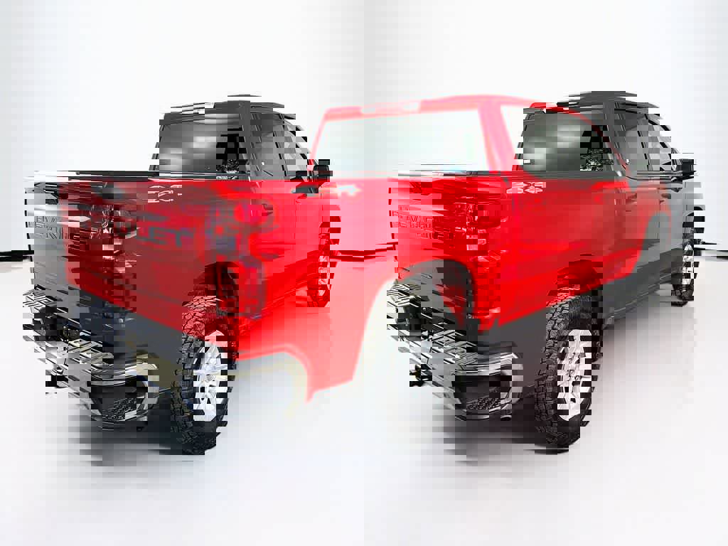 Used 2025 Chevrolet Silverado 1500 LT image 25