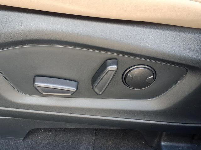 Certified 2023 Ford Explorer XLT w/ Equipment Group 202A image 18