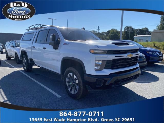 Used 2024 Chevrolet Silverado 2500 Custom w/ Custom Value Package AWD/4WD image 1