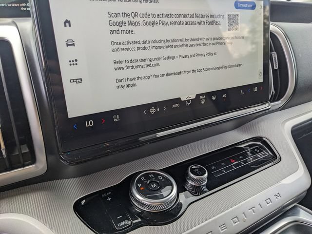 Certified 2025 Ford Expedition Active AWD/4WD image 27