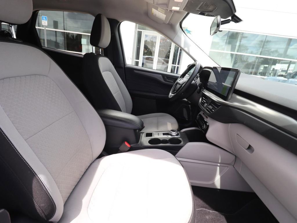 Certified 2023 Ford Escape Active w/ Tech Pack #1 image 15