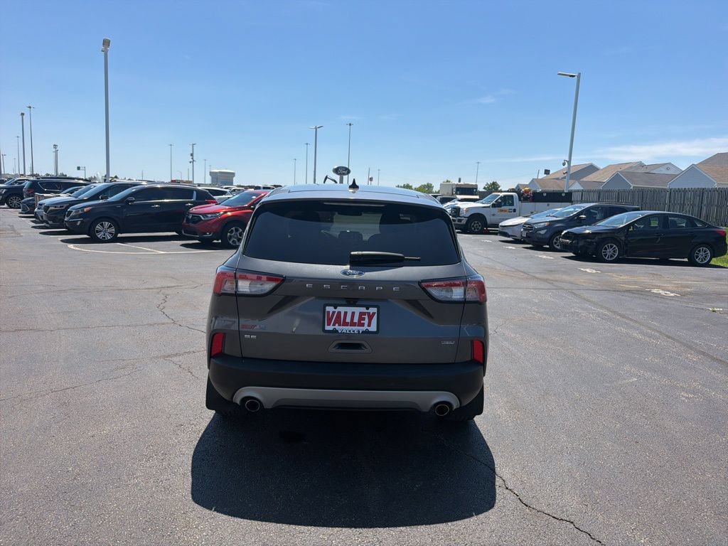 Certified 2021 Ford Escape SE FWD image 10