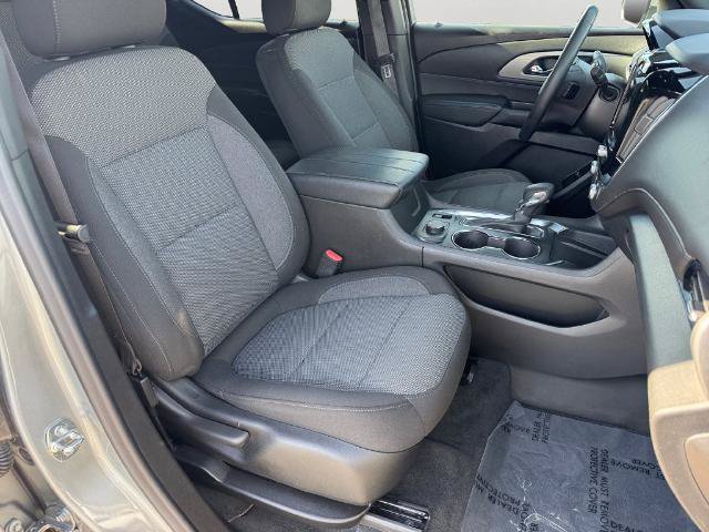Used 2023 Chevrolet Traverse LT AWD/4WD image 6