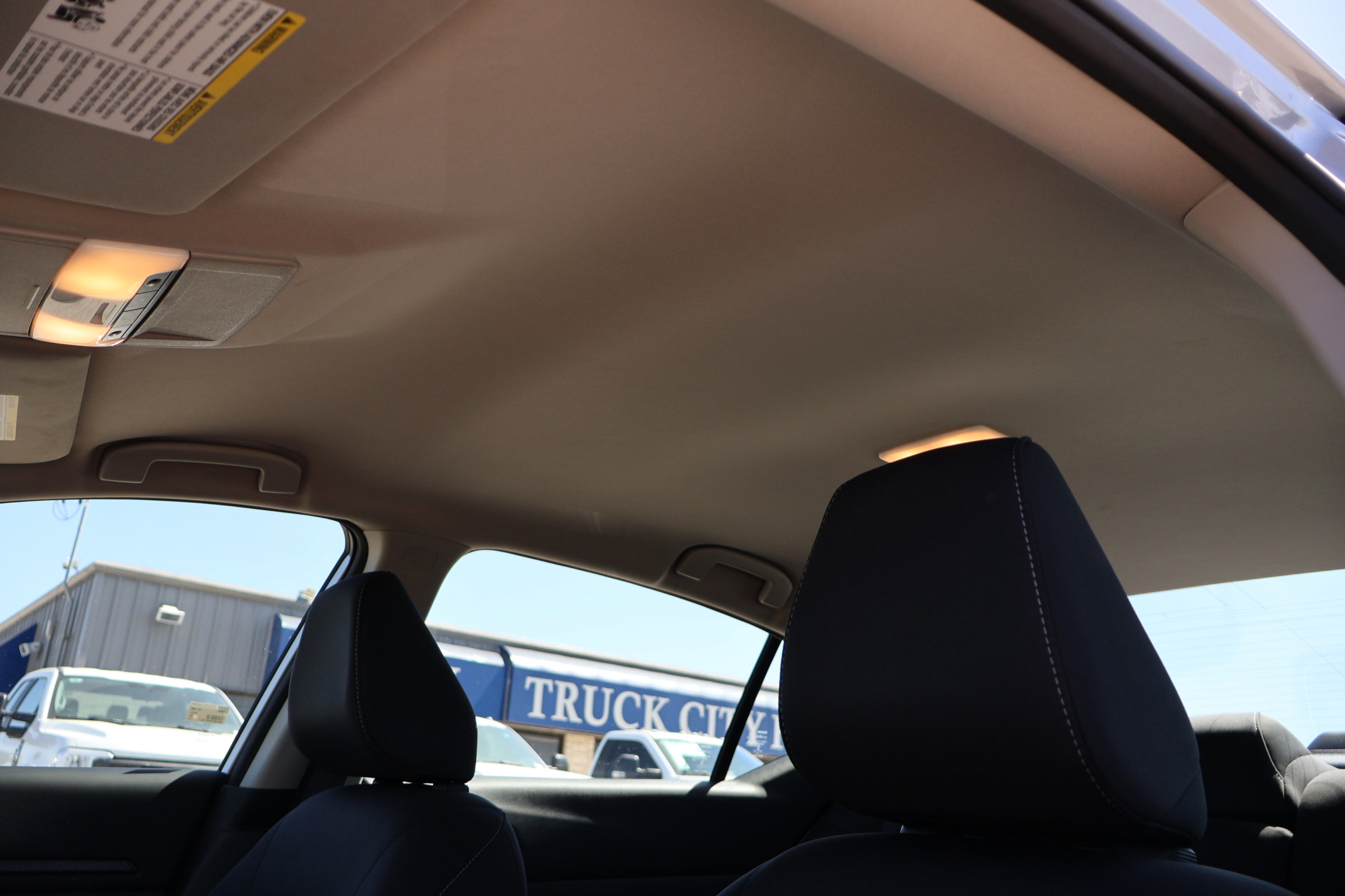 Used 2024 Nissan Altima 2.5 SV image 14