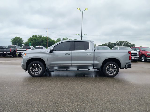 Used 2026 Chevrolet Silverado 1500 High Country AWD/4WD image 5
