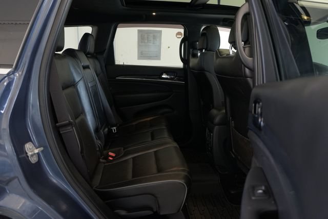 Used 2020 Jeep Grand Cherokee Overland AWD/4WD image 32