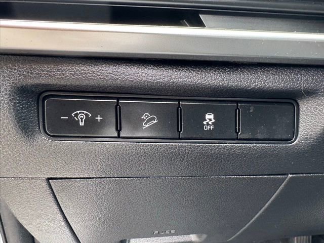 Used 2023 Kia Telluride S w/ S Sunroof Package FWD image 25