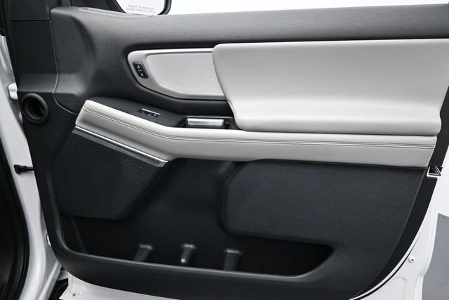 Certified 2025 Ford Expedition Max Active AWD/4WD image 35
