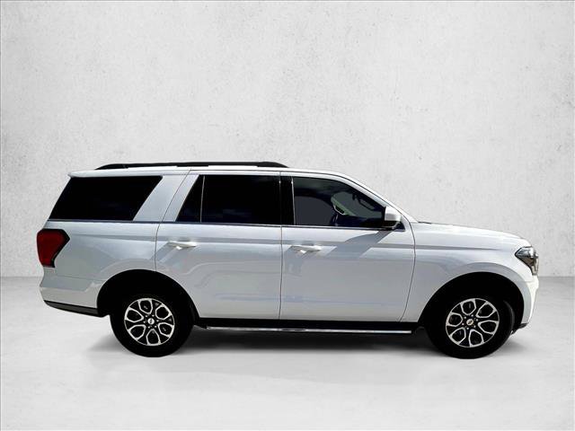 Certified 2023 Ford Expedition XLT RWD image 3