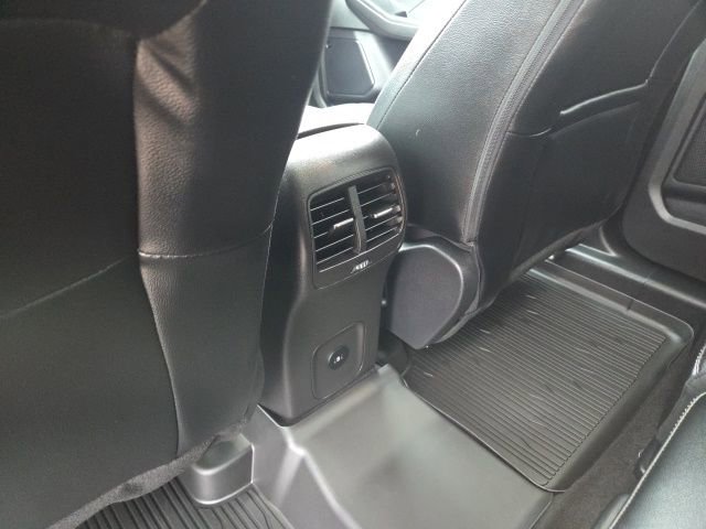 Certified 2025 Ford Escape SE w/ PHEV Premium Package FWD image 44