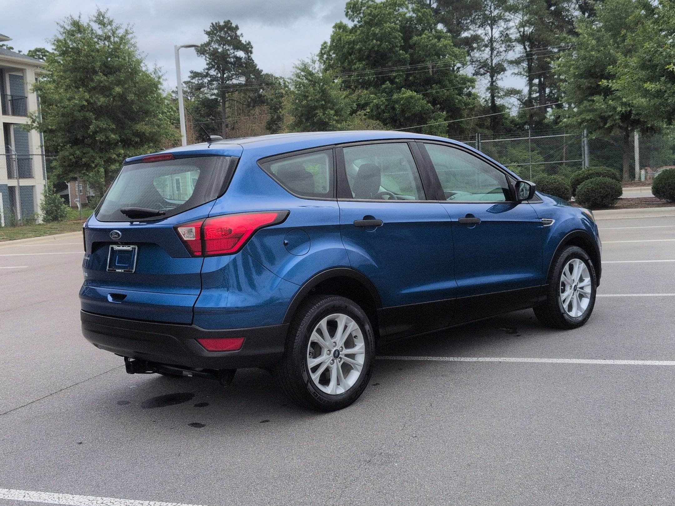 Certified 2019 Ford Escape S FWD image 4