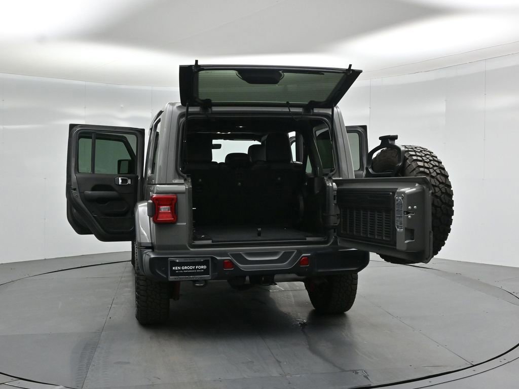 Used 2019 Jeep Wrangler Unlimited Sahara w/ Quick Order Package 24M Moab image 52