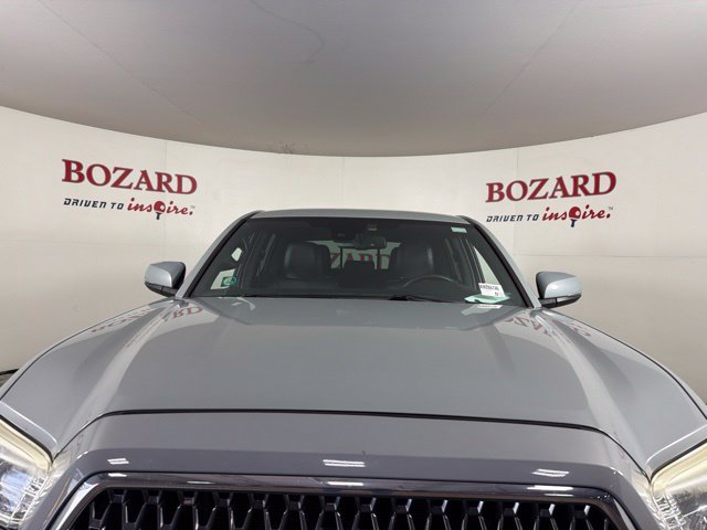 Used 2019 Toyota Tacoma TRD Off-Road AWD/4WD image 4