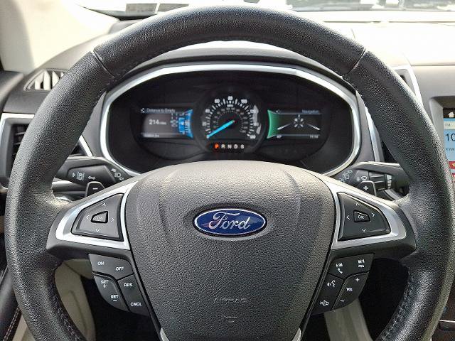 Certified 2017 Ford Edge Titanium w/ Equipment Group 302A image 20
