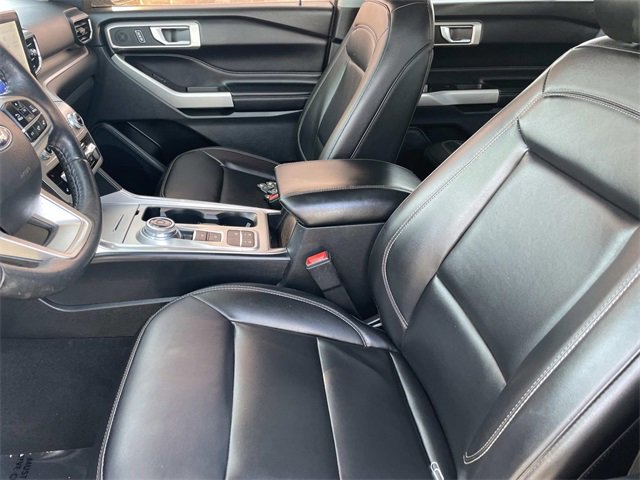 Certified 2022 Ford Explorer XLT w/ Equipment Group 202A image 23