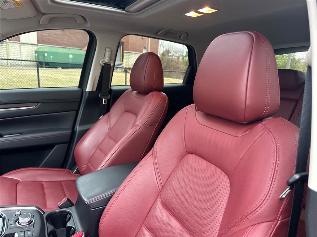 Used 2023 MAZDA CX-5 Carbon Edition image 12