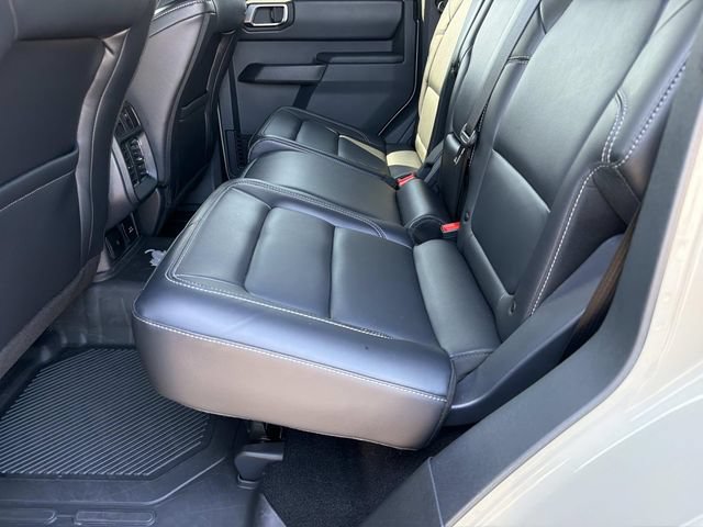 Certified 2025 Ford Bronco Outer Banks w/ Sasquatch Package AWD/4WD image 16