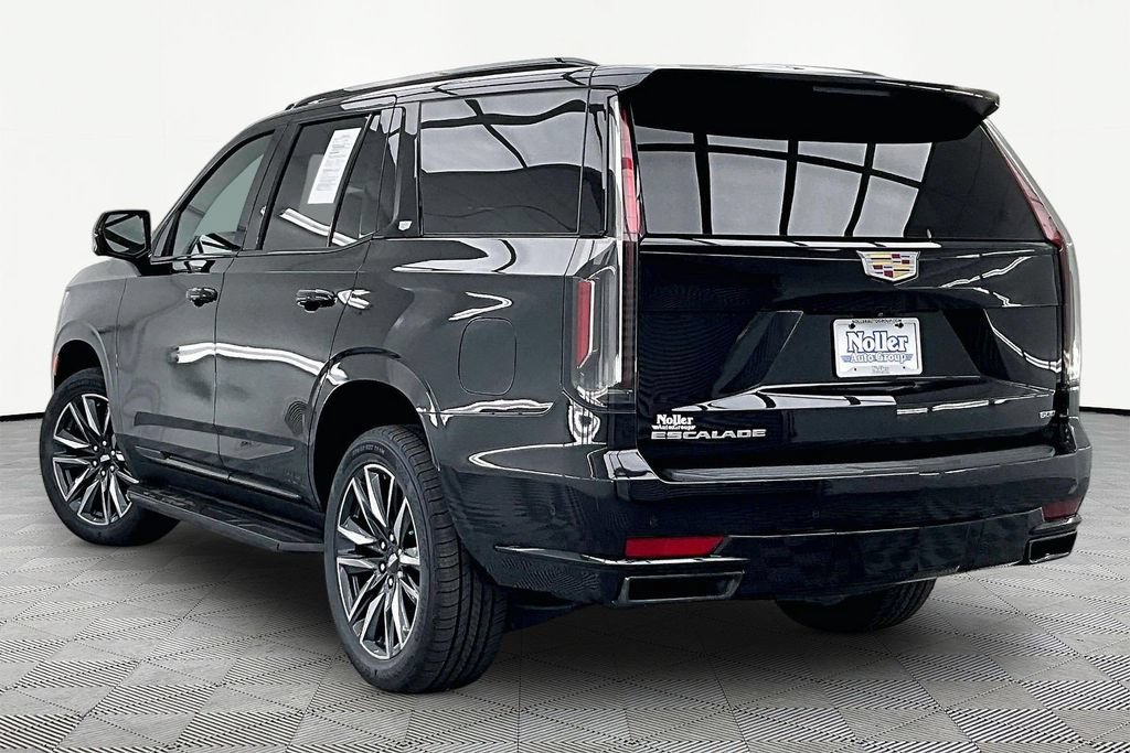 Used 2024 Cadillac Escalade Sport AWD/4WD image 13