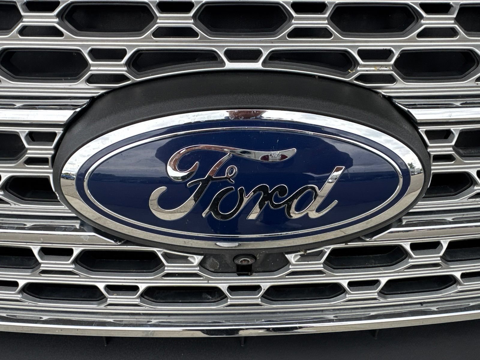 Certified 2024 Ford Explorer Limited w/ Equipment Group 301A AWD/4WD image 13